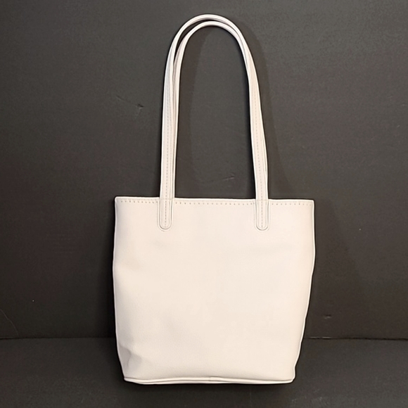 Liz Clairborne Bucket Purse White with Beige Lining and a Separated inside - Picture 3 of 15